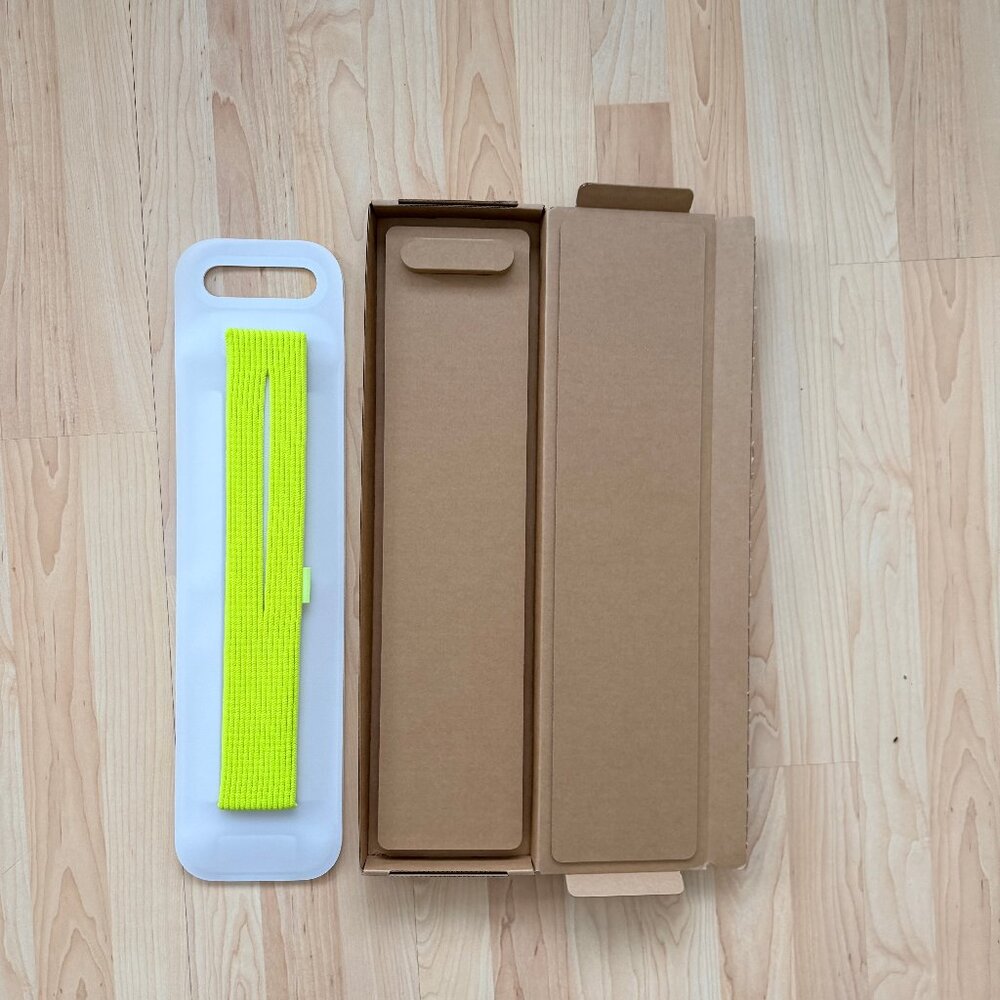 Apple iPhone Pocket by ISSEY MIYAKE - Short - Yellow / Lemon [Limited Edition]